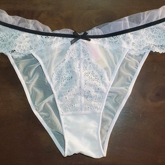Victoria's Secret Panties. New with Tags Size Medium. - Picture 3 of 5